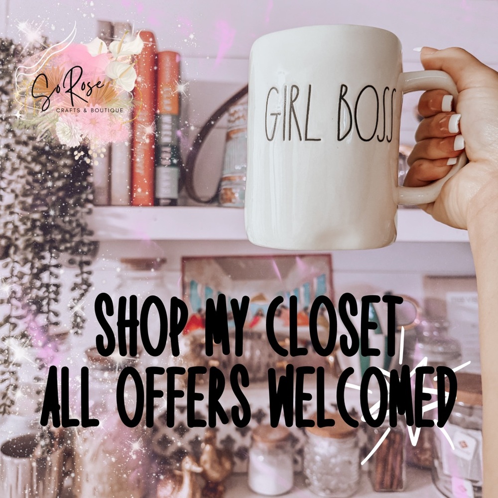 SHOP MY CLOSET. Ask questions and offers are welcomed 💕✨